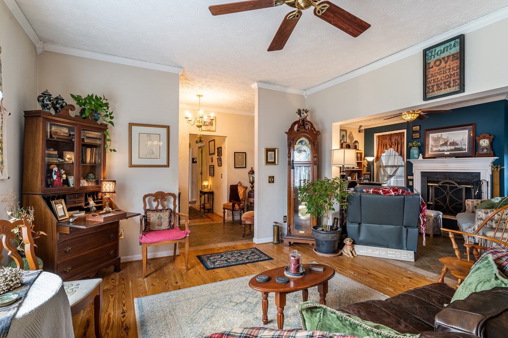 112 Deer Ridge Drive Murphy, NC 28906 - Photo 40 of 55 a living room with furniture and wooden floor