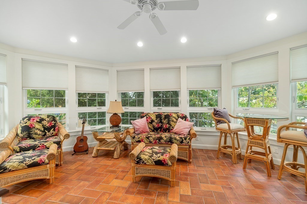 6 Bennett Street Manchester, MA 01944 - Photo 11 of 35 Gallery Image 11