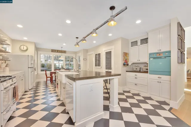 $3,595,000 | 935 Reliez Station Road, Lafayette, CA 94549