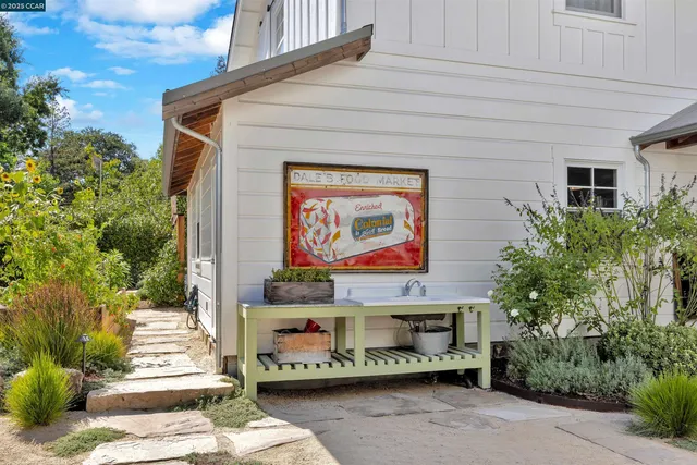 $3,595,000 | 935 Reliez Station Road, Lafayette, CA 94549