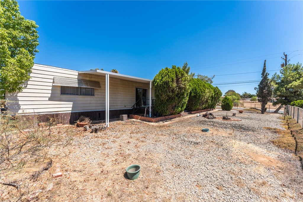 21470 Memory Perris, CA 92570 - Photo 3 of 41 Gallery Image 3
