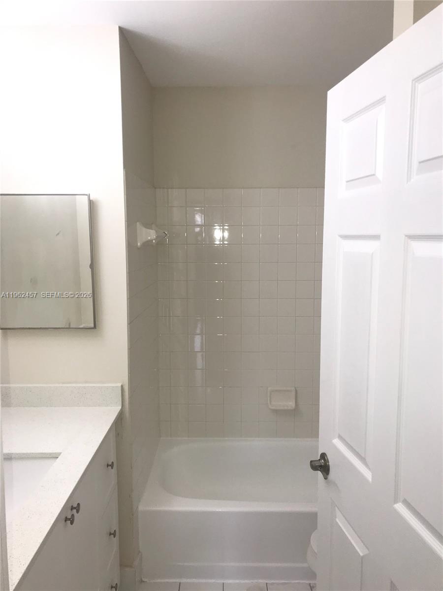 8500 Southwest 133rd Avenue Road, Unit 423 Miami, FL 33183 - Photo 7 of 19