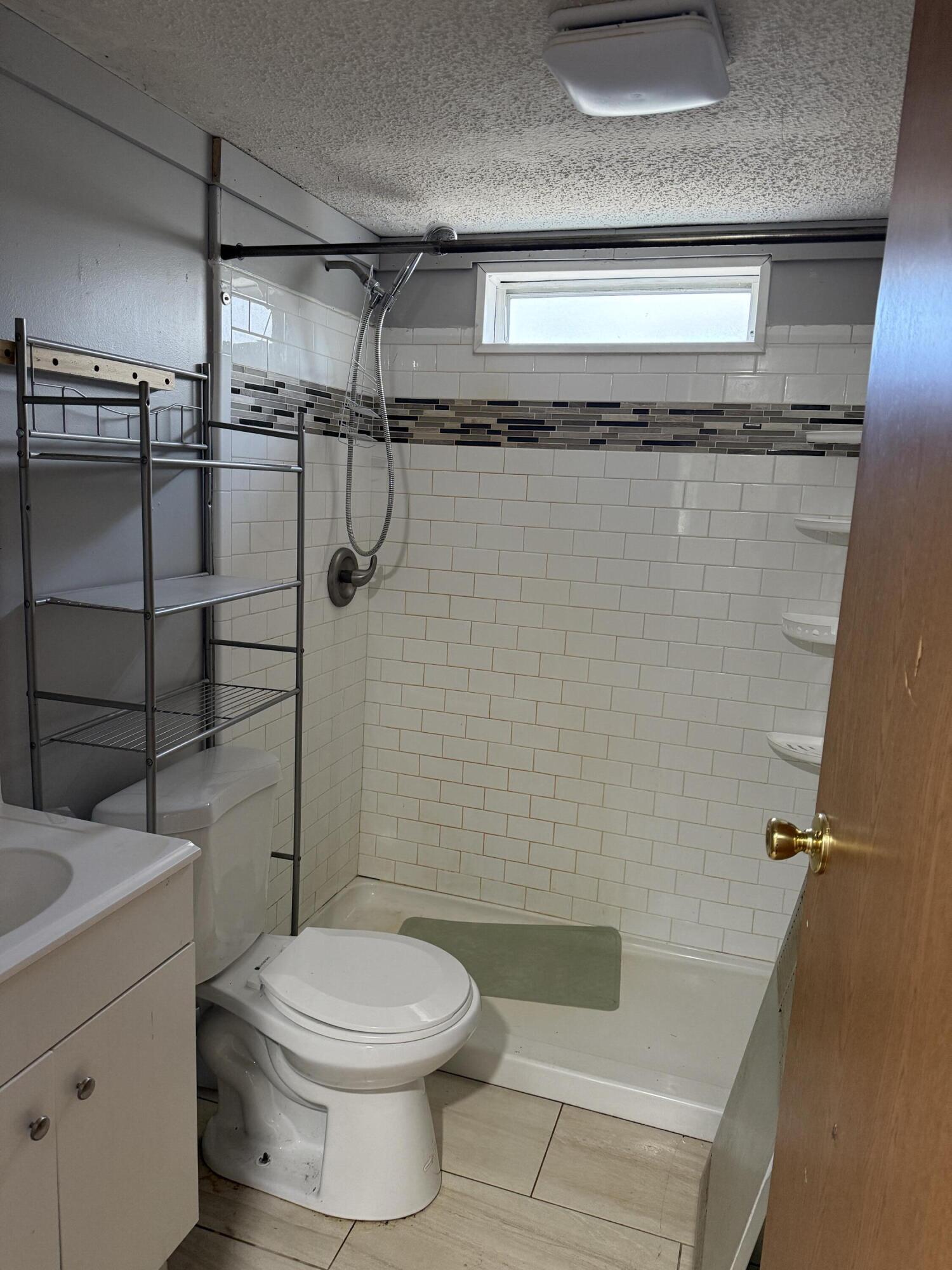 299-303 Hebron Road Paris, ME 04281 - Photo 17 of 23 299 Bathroom