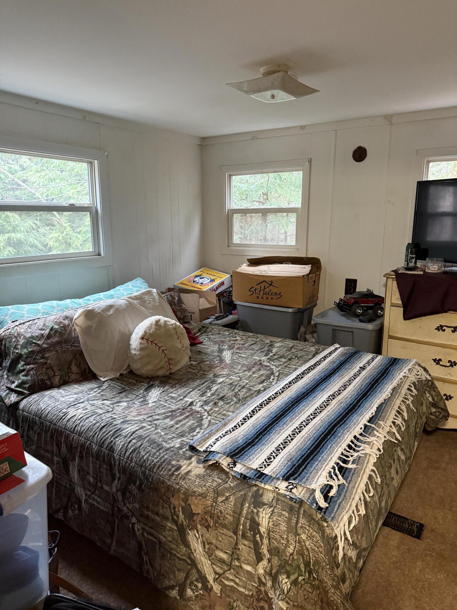 299-303 Hebron Road Paris, ME 04281 - Photo 9 of 23 303 Bedroom 2
