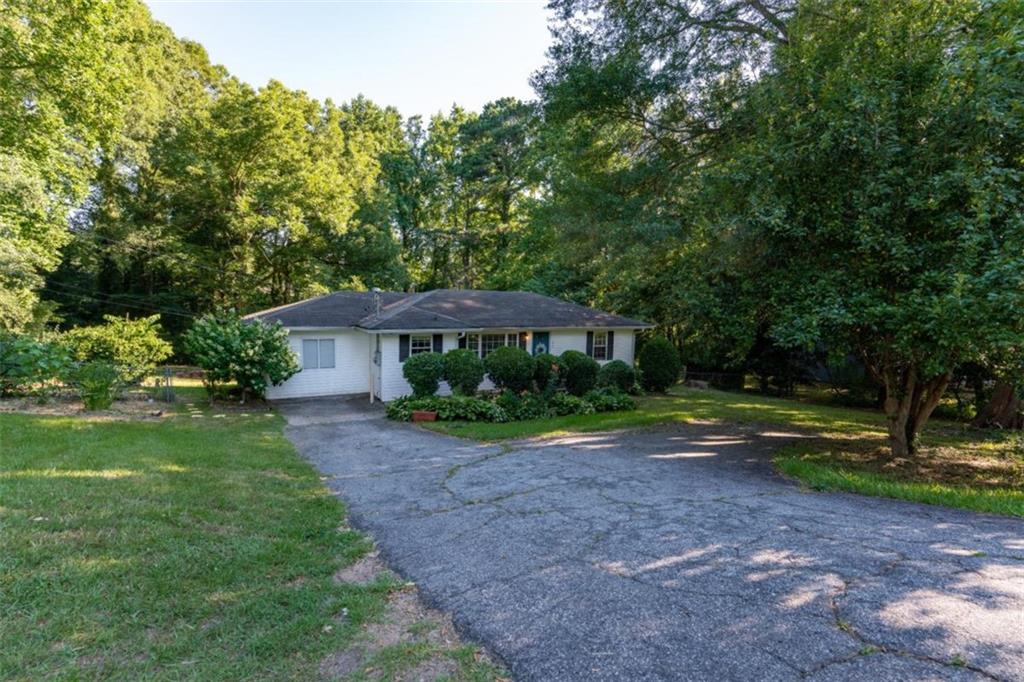 5077 Redan Road Stone Mountain, GA 30088 - Photo 3 of 28