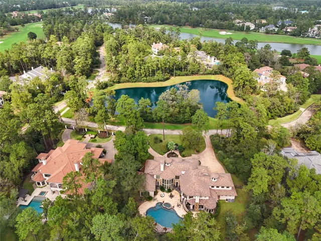$3,220,000 | 23 Villeroy Way, The Woodlands, TX 77382