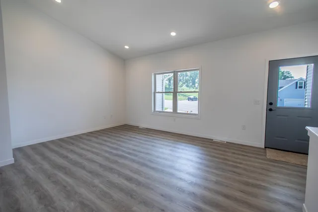 $468,000 | 509 Ford Drive, Barneveld, WI 53507