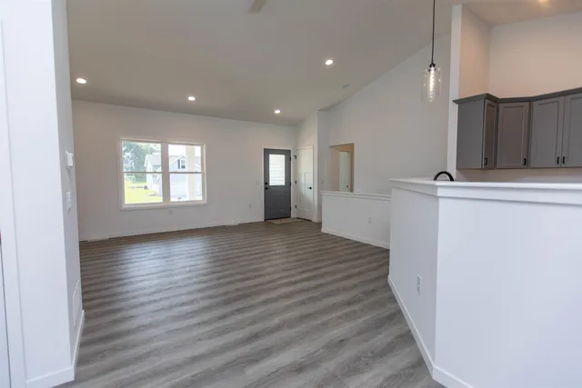 $468,000 | 509 Ford Drive, Barneveld, WI 53507