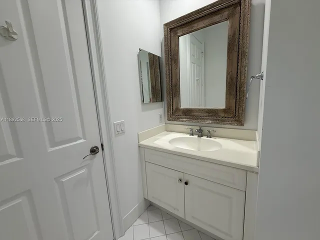 $14,300 | 996 Sanibel Drive, Hollywood, FL 33019