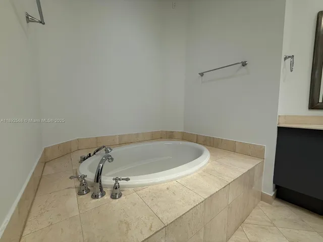 $14,300 | 996 Sanibel Drive, Hollywood, FL 33019