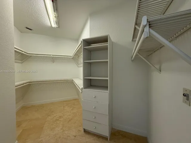 $14,300 | 996 Sanibel Drive, Hollywood, FL 33019