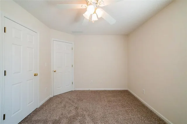 a view of empty room with window