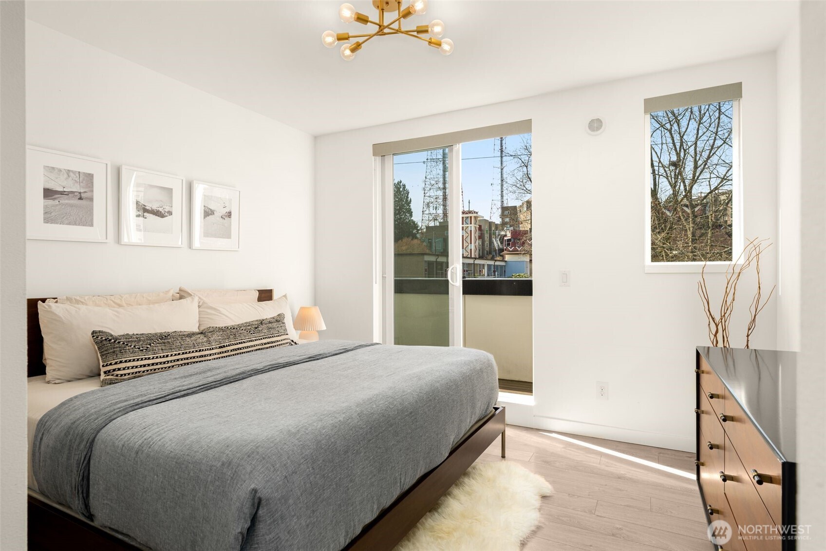 1638 20th Avenue, Unit B Seattle, WA 98122 - Photo 20 of 36