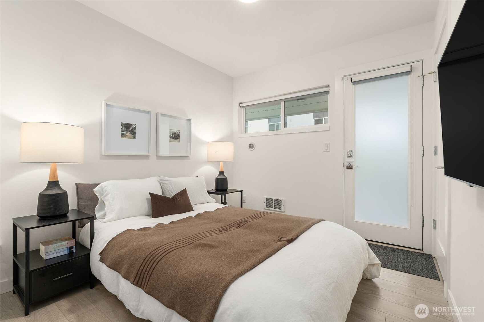 1638 20th Avenue, Unit B Seattle, WA 98122 - Photo 33 of 36