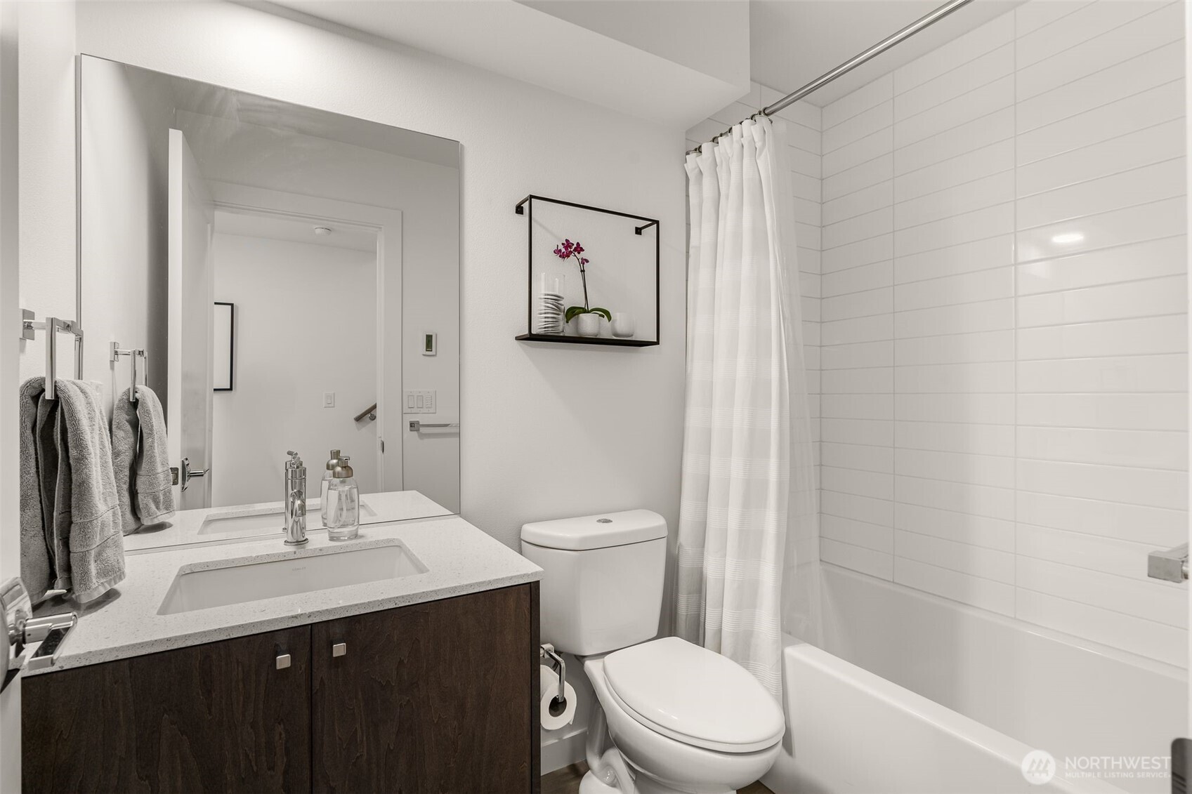 1638 20th Avenue, Unit B Seattle, WA 98122 - Photo 34 of 36