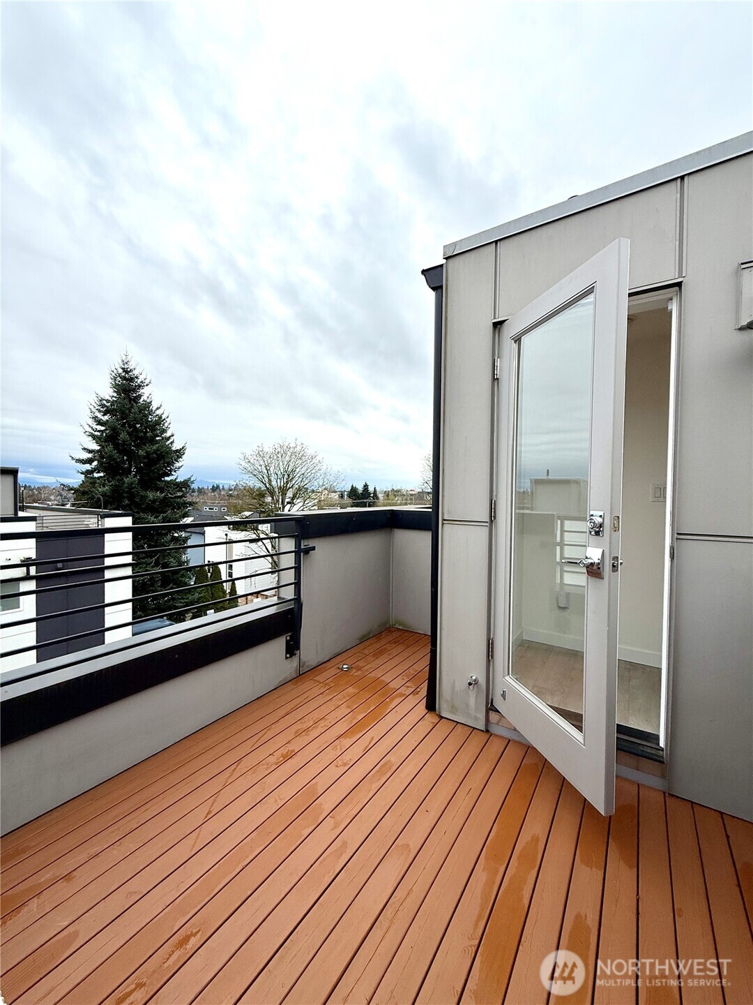 1638 20th Avenue, Unit B Seattle, WA 98122 - Photo 8 of 36