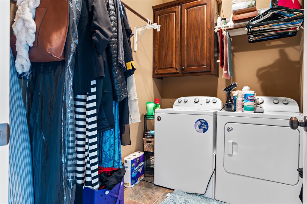 845 County Line Road West West, TX 76691 - Photo 33 of 38 a utility room with dryer and washer