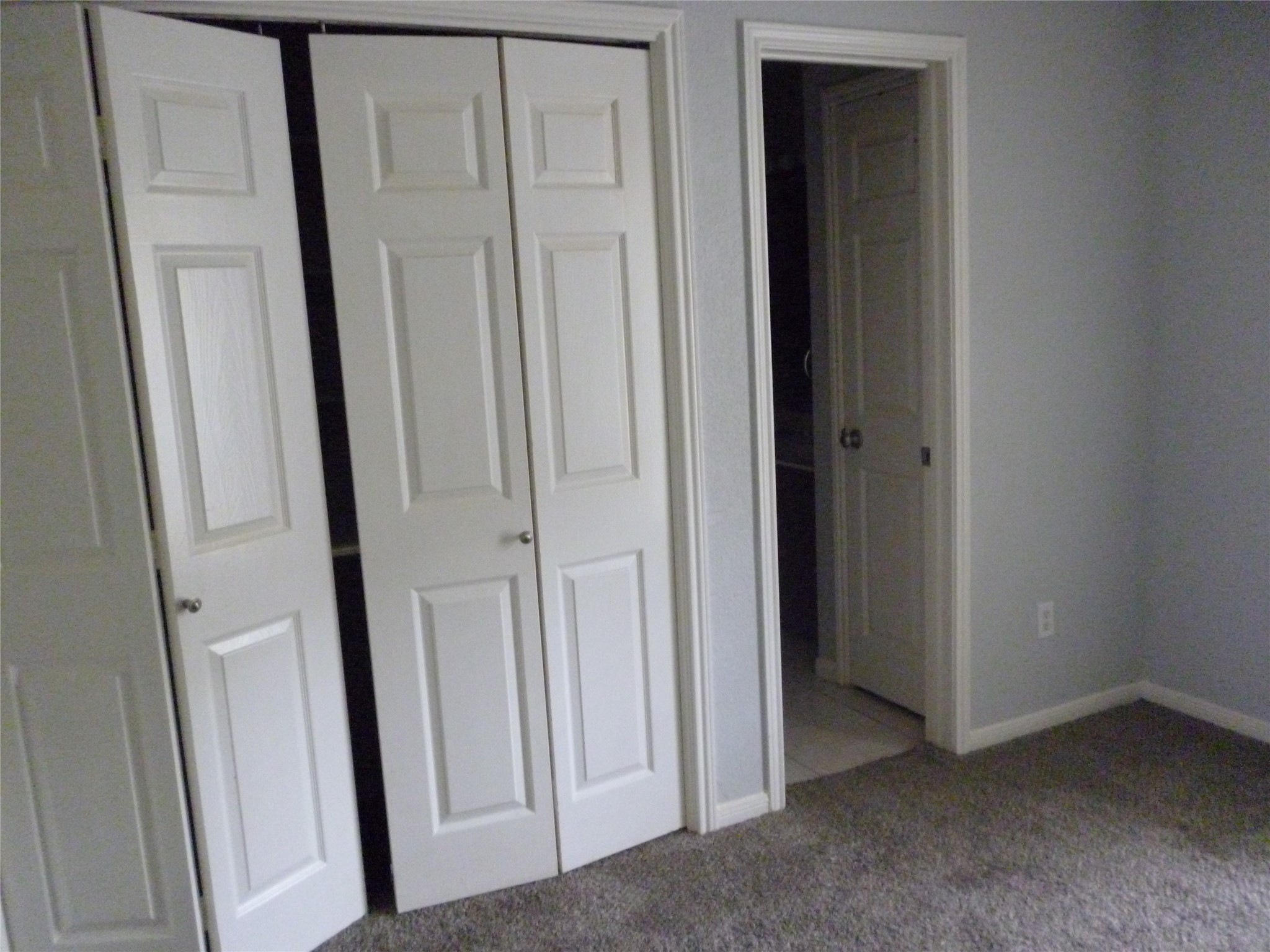 3243 Battle Ridge Lane Sugar Land, TX 77479 - Photo 15 of 34 a view of a closet area