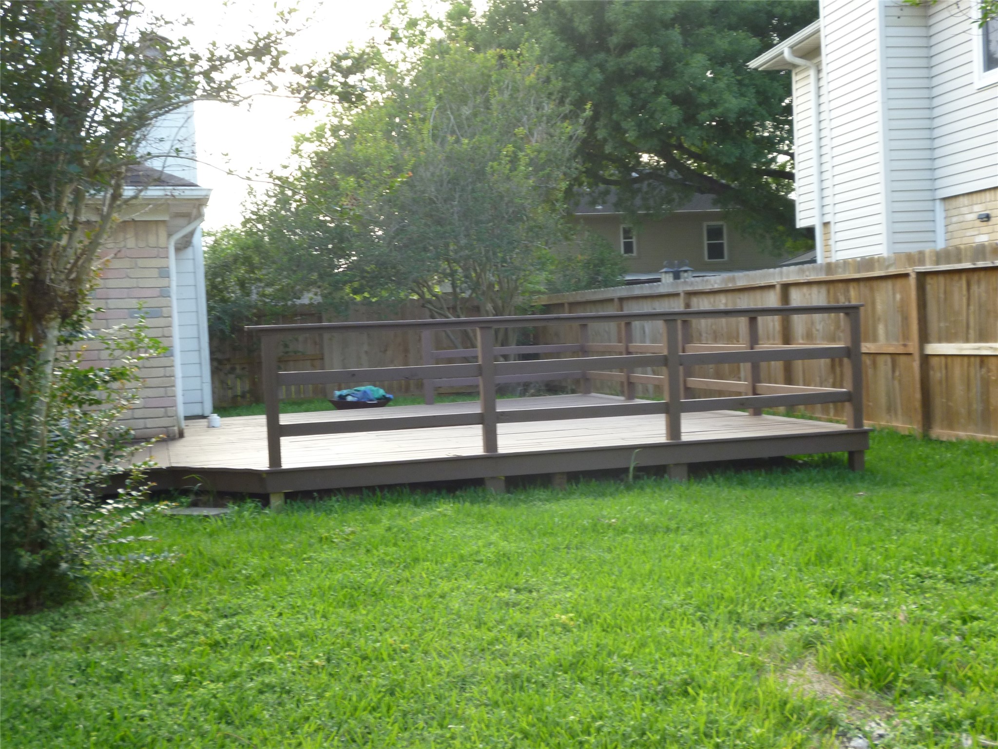 3243 Battle Ridge Lane Sugar Land, TX 77479 - Photo 26 of 34 a view of a bench in the garden