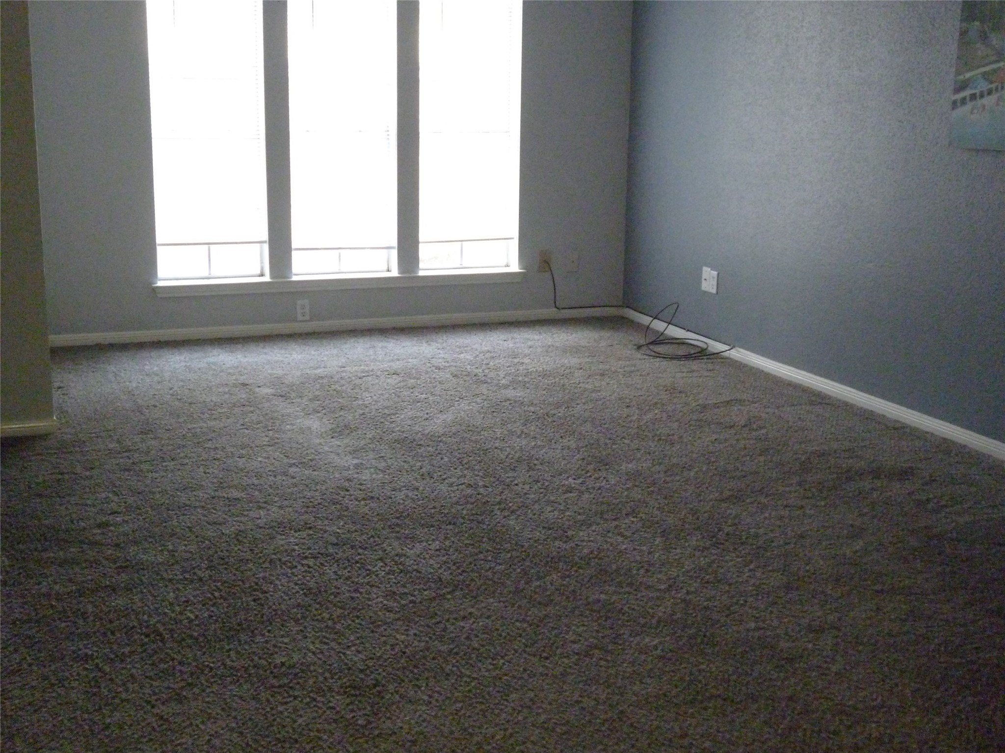 3243 Battle Ridge Lane Sugar Land, TX 77479 - Photo 30 of 34 an empty room with a window