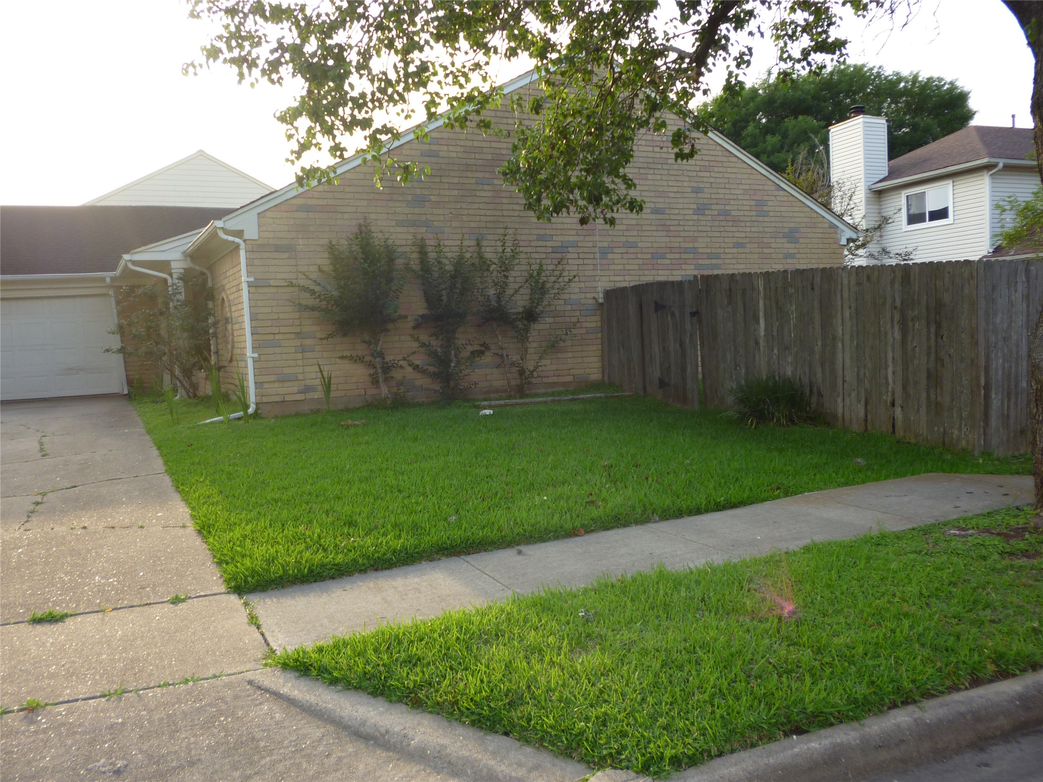 3243 Battle Ridge Lane Sugar Land, TX 77479 - Photo 34 of 34 a view of a back yard of the house
