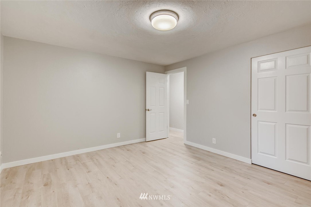 1004 Harvest Road Bothell, WA 98012 - Photo 11 of 22