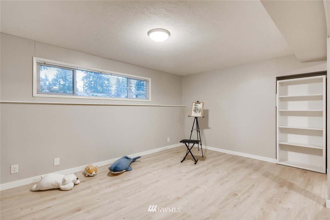 1004 Harvest Road Bothell, WA 98012 - Photo 15 of 22