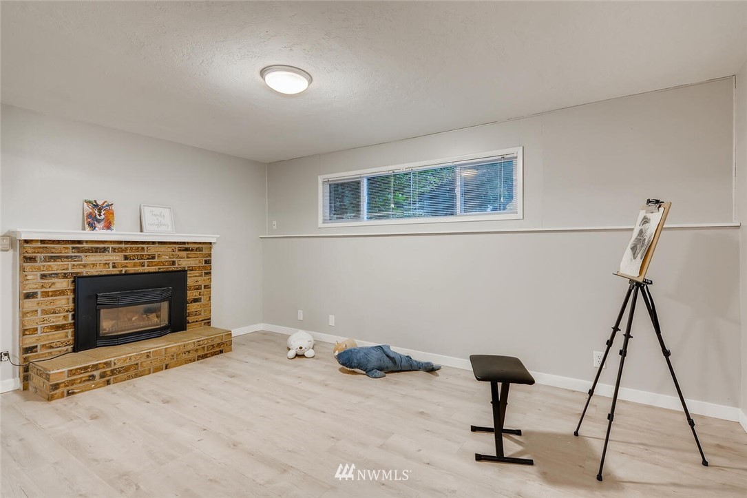 1004 Harvest Road Bothell, WA 98012 - Photo 16 of 22