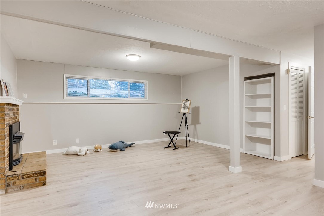 1004 Harvest Road Bothell, WA 98012 - Photo 17 of 22