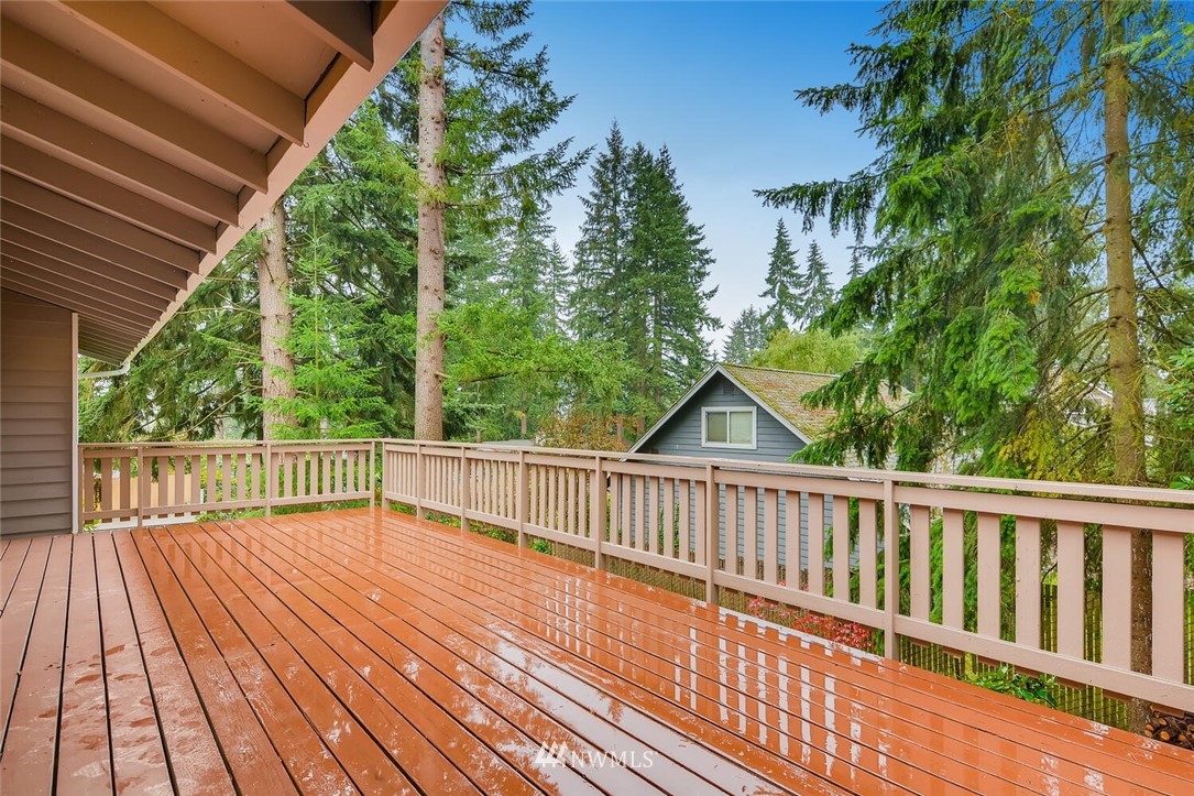 1004 Harvest Road Bothell, WA 98012 - Photo 19 of 22