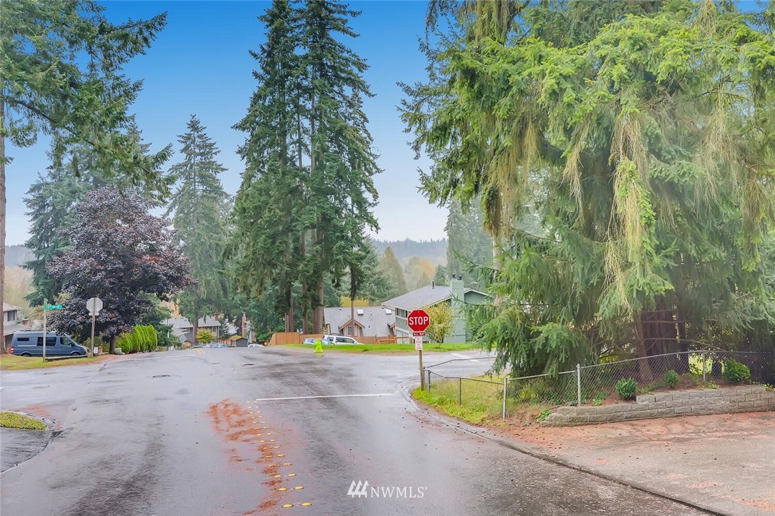 1004 Harvest Road Bothell, WA 98012 - Photo 22 of 22