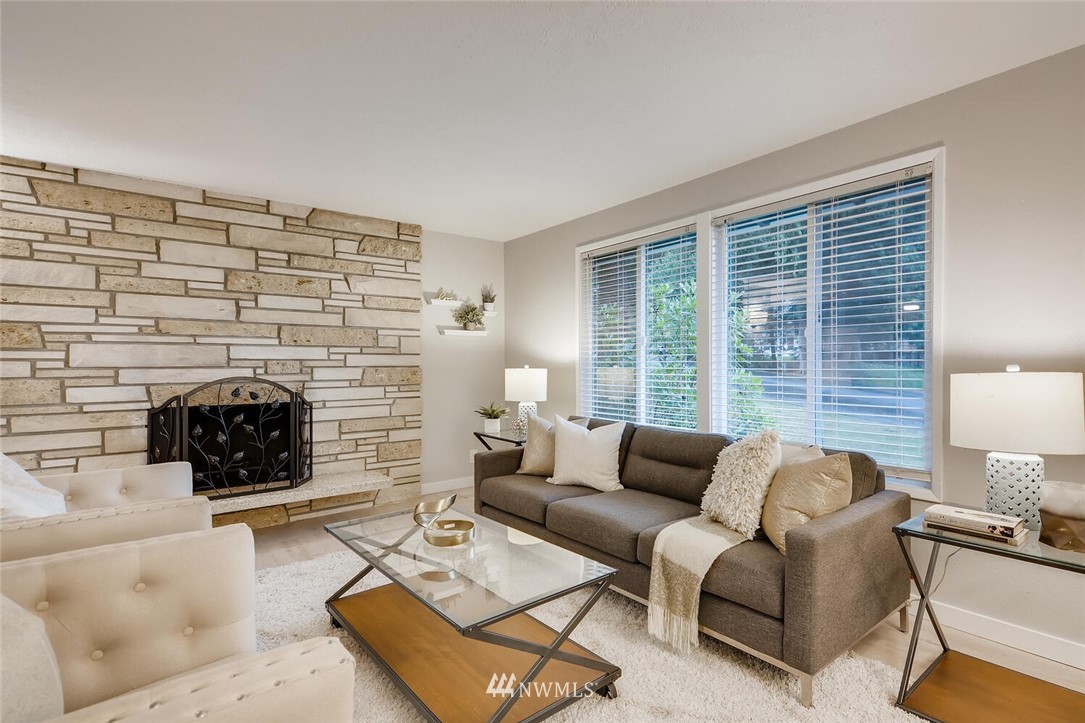 1004 Harvest Road Bothell, WA 98012 - Photo 5 of 22