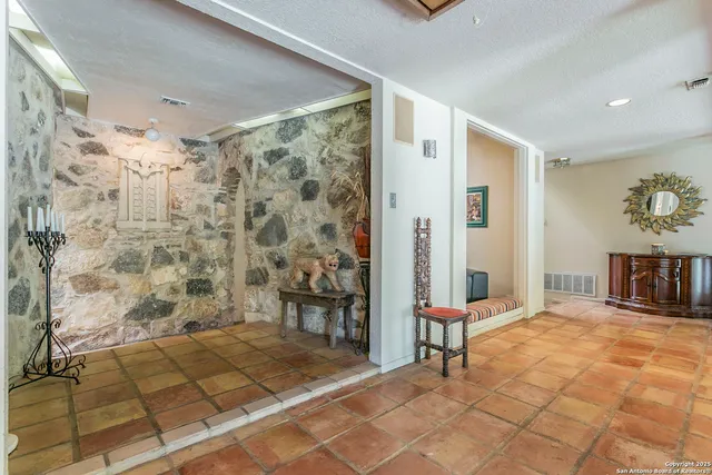 $1,825,000 | 901 River Road, Boerne, TX 78006