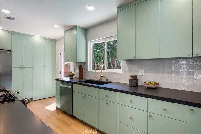 $1,399,000 | 1719 Pescadores Avenue, San Pedro, CA 90732