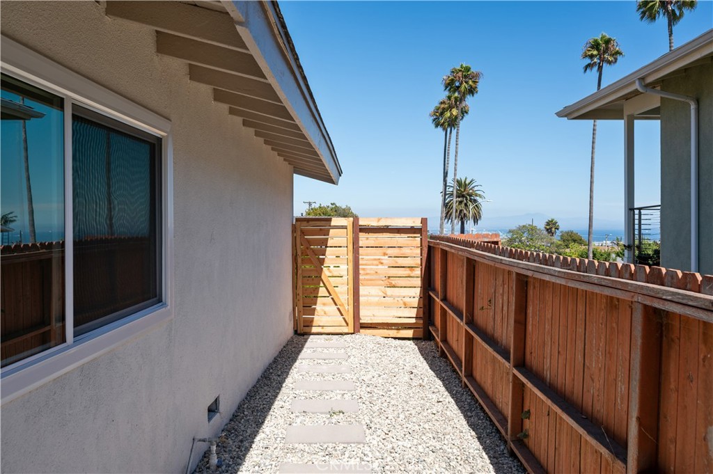 1719 Pescadores Avenue San Pedro, CA 90732 - Photo 38 of 43