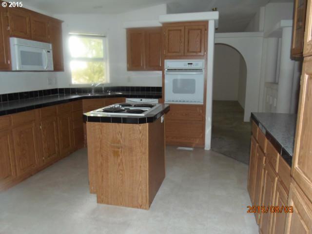 80435 Sagebrush Road Hermiston, OR 97838 - Photo 5 of 12 Gallery Image 5
