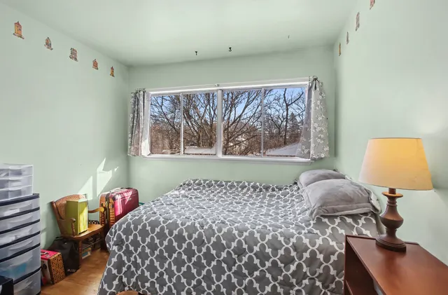 $425,000 | 5611 Washington Street, Downers Grove, IL 60516