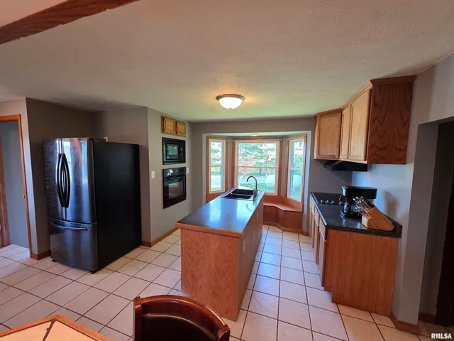 $338,000 | 2403 Virden Avenue, Virden, IL 62690