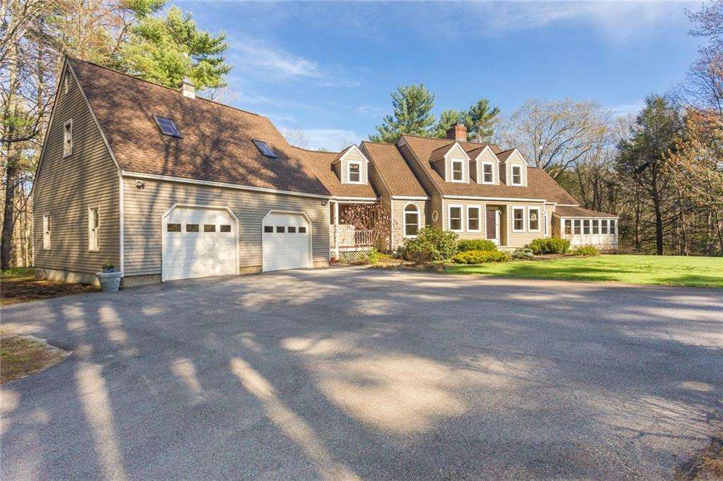 65 Fall Mill Road York, ME 03909 - Photo 2 of 34