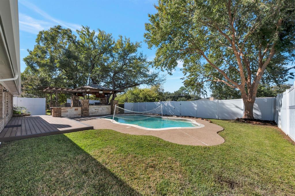 3305 Timber View Circle Bedford, TX 76021 - Photo 6 of 26 a view of a backyard with sitting area