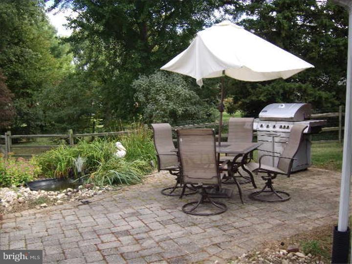 46 Schoolhouse Road Southampton, PA 18966 - Photo 22 of 25 Patio