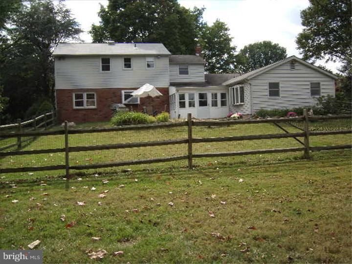 46 Schoolhouse Road Southampton, PA 18966 - Photo 24 of 25 Exterior Back