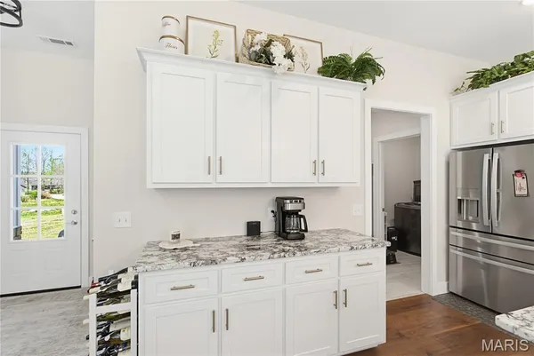 $359,000 | 194 Duranda Drive, Poplar Bluff, MO 63901