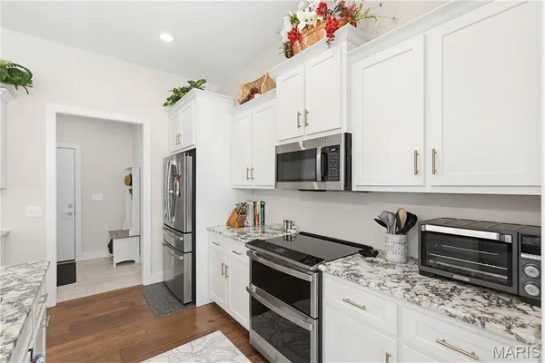 $359,000 | 194 Duranda Drive, Poplar Bluff, MO 63901