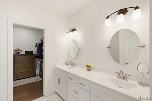 $359,000 | 194 Duranda Drive, Poplar Bluff, MO 63901