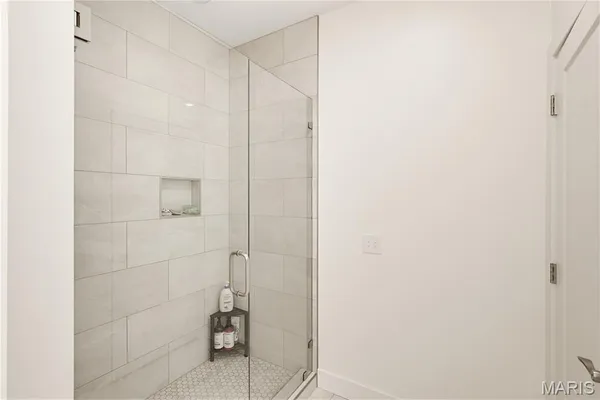 $359,000 | 194 Duranda Drive, Poplar Bluff, MO 63901