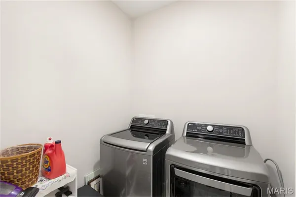 $359,000 | 194 Duranda Drive, Poplar Bluff, MO 63901