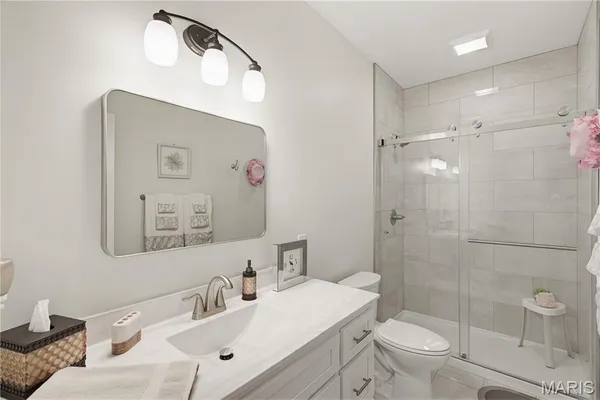 $359,000 | 194 Duranda Drive, Poplar Bluff, MO 63901