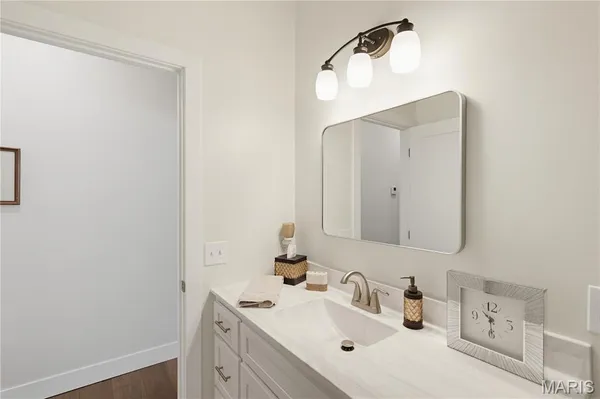 $359,000 | 194 Duranda Drive, Poplar Bluff, MO 63901