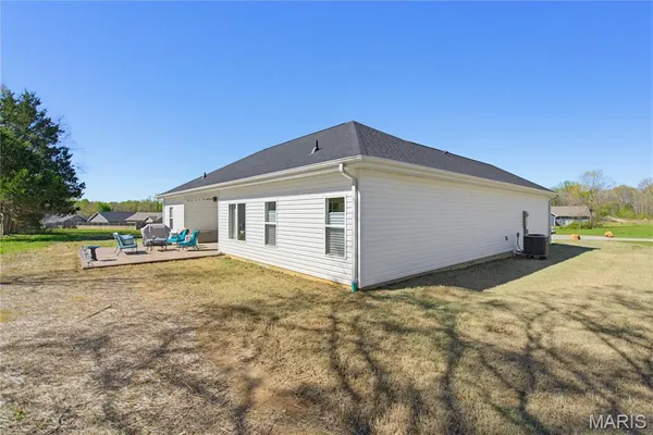 $359,000 | 194 Duranda Drive, Poplar Bluff, MO 63901